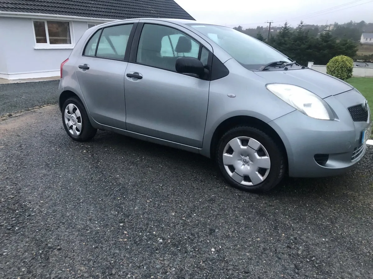 Toyota Yaris 2007 - Image 1