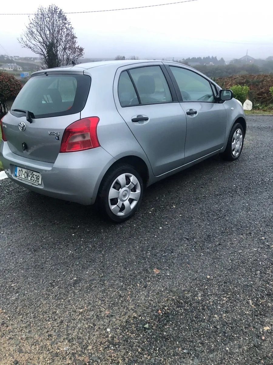 Toyota Yaris 2007 - Image 1