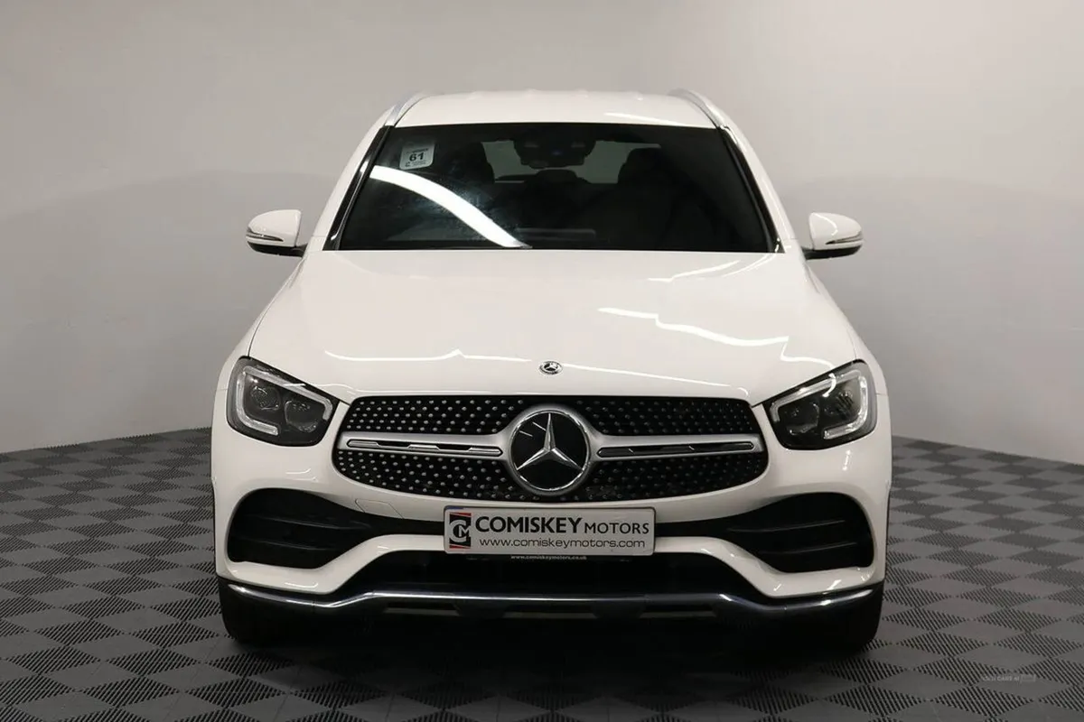 Mercedes-Benz GLC 300d AMG Line - Image 2