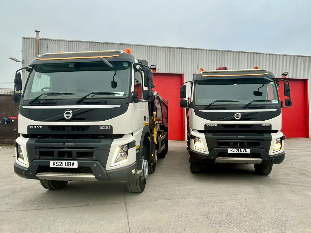 2021  Volvo FMX 420  Grabs 13 Litre X 2 - Image 1