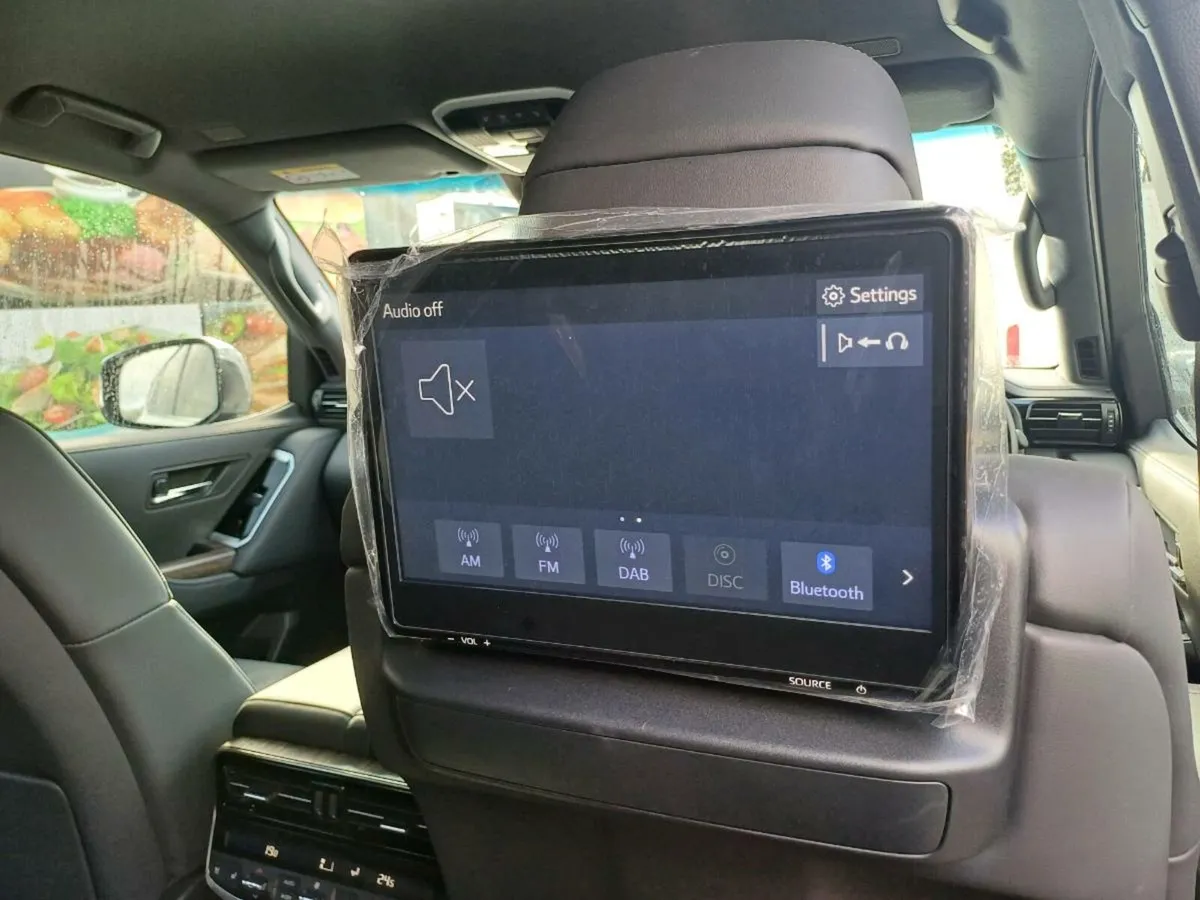 2024 TOYOTA LANDCRUISER ZX 7 SEATER - Image 4