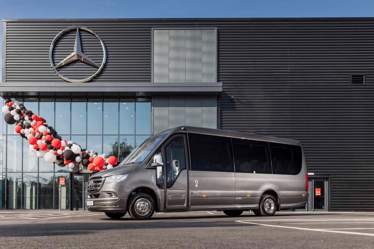 Mercedes Benz Sprinter Mini Coach 16+D - X-Clusive - Image 1