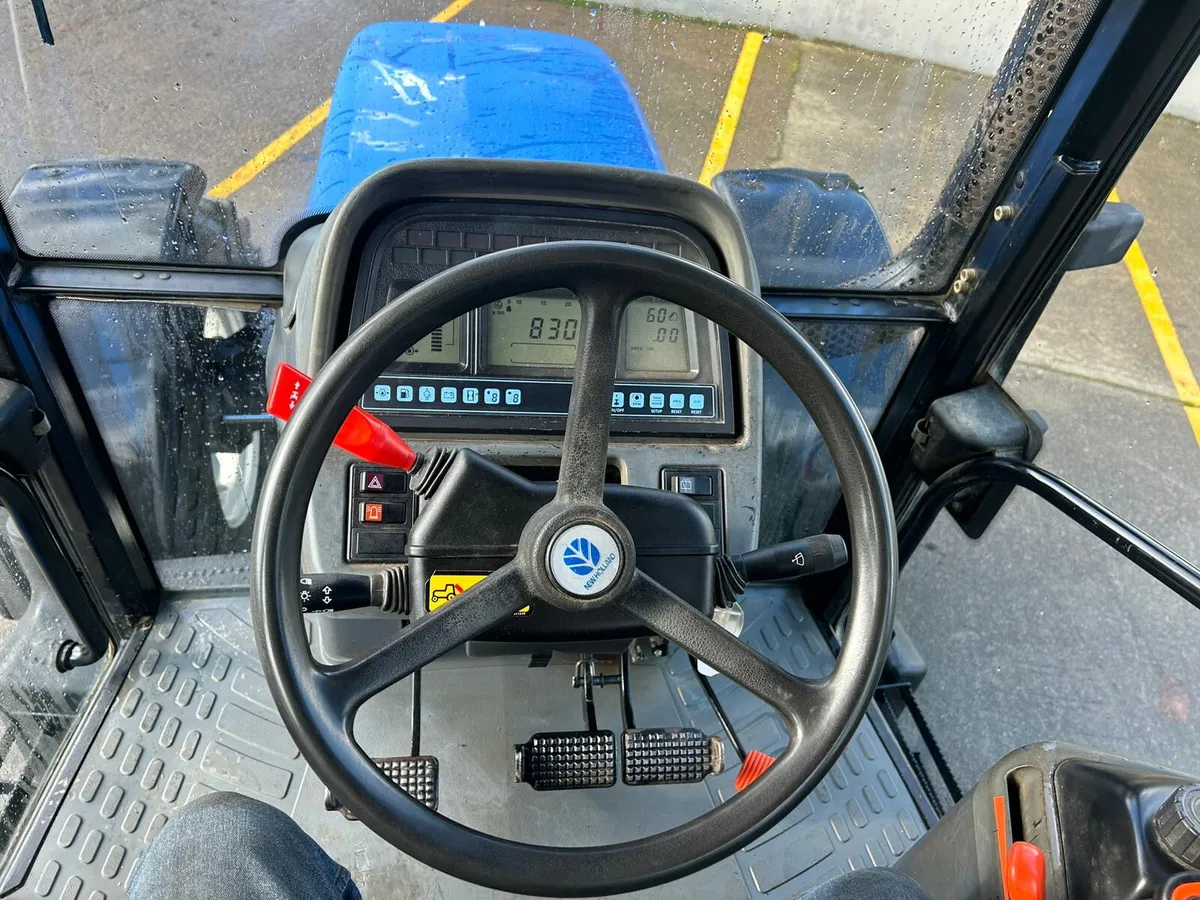 2002 New Holland TM125 - Image 3