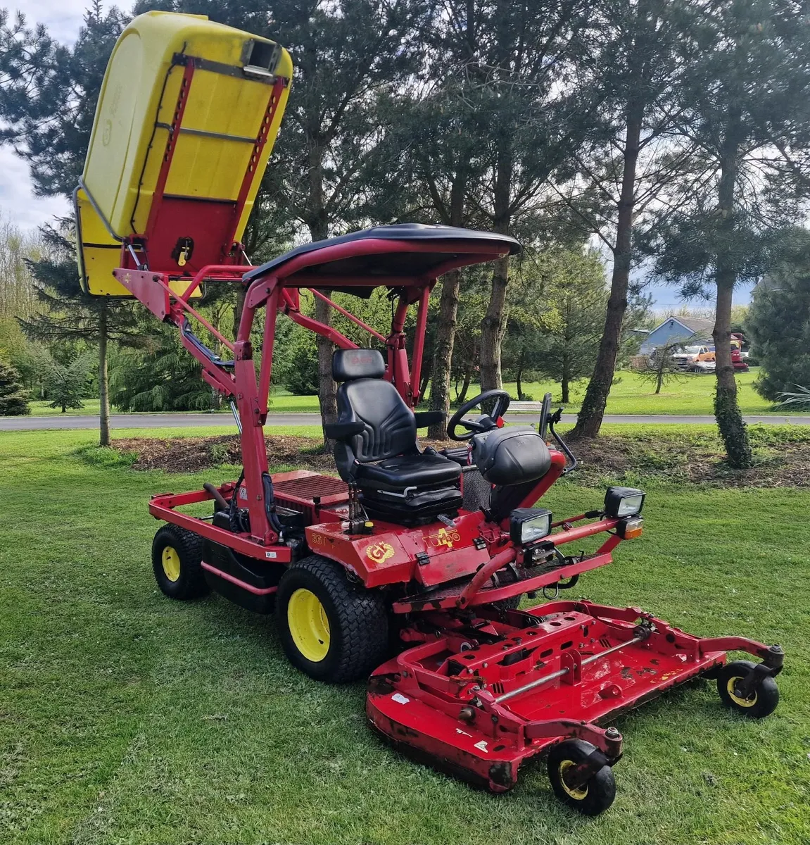 Gianni Ferrari Turbo 4 ride on mower lawnmower - Image 3