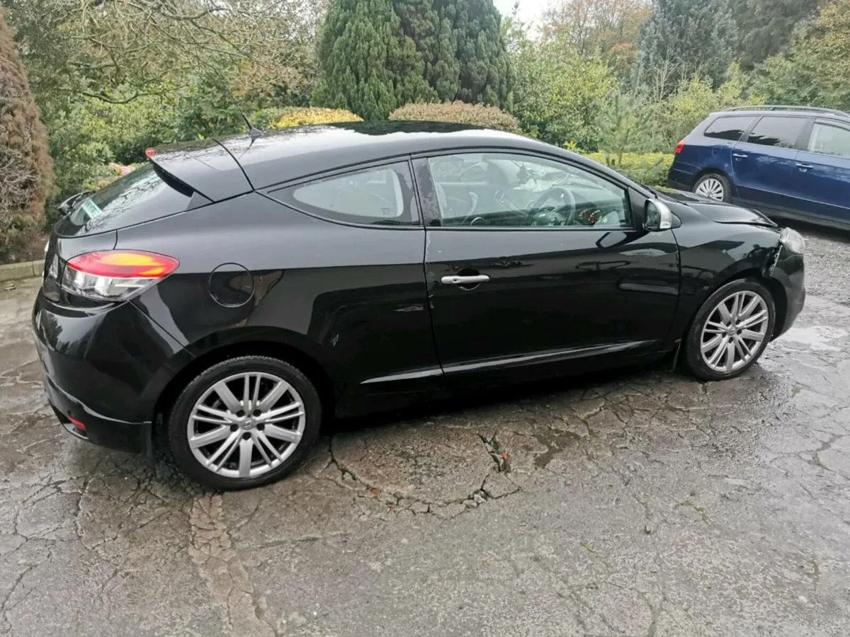 13 Renault Megane 1.5 DCI GT Line Coupe - Image 2