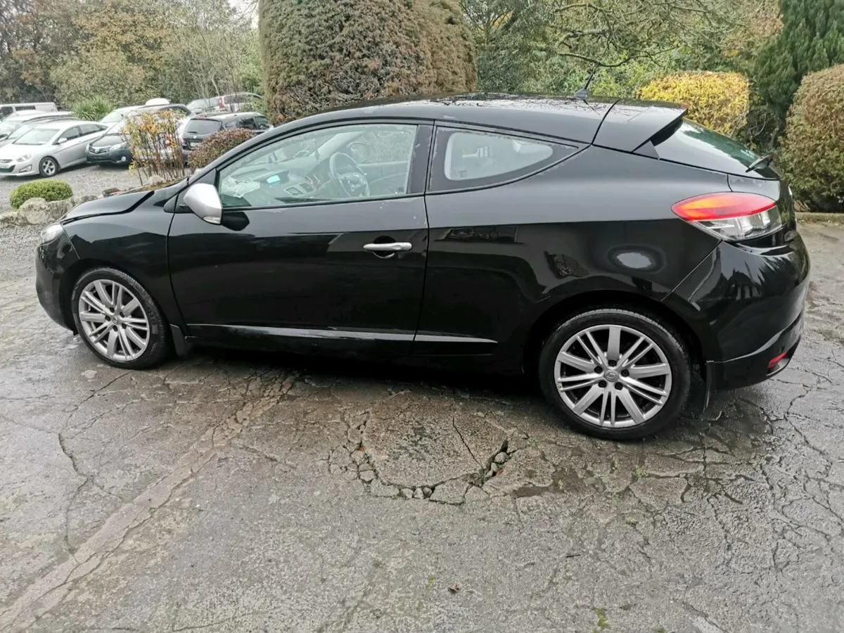 13 Renault Megane 1.5 DCI GT Line Coupe - Image 3