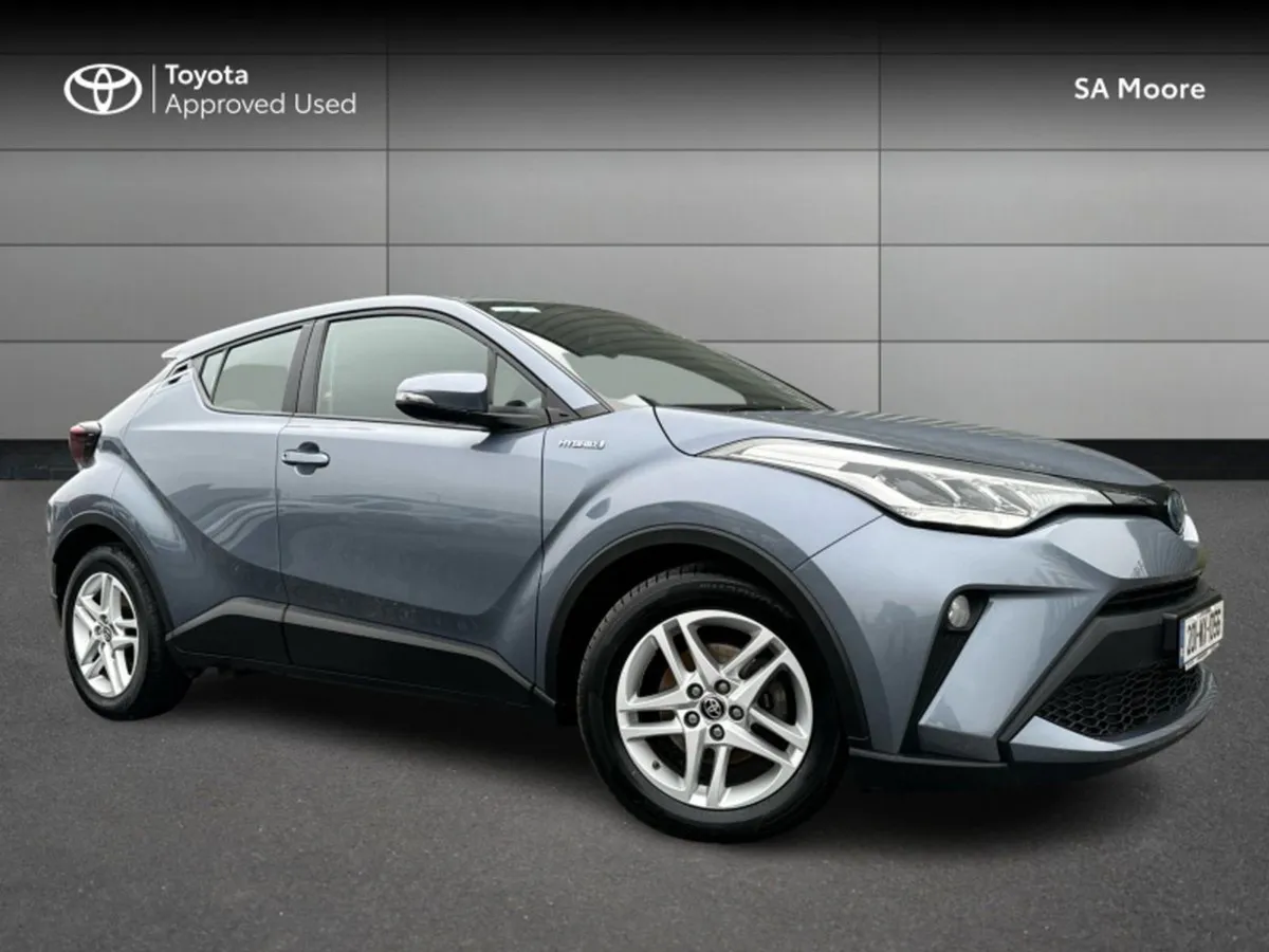 Toyota C-HR Hybrid Luna - Image 1