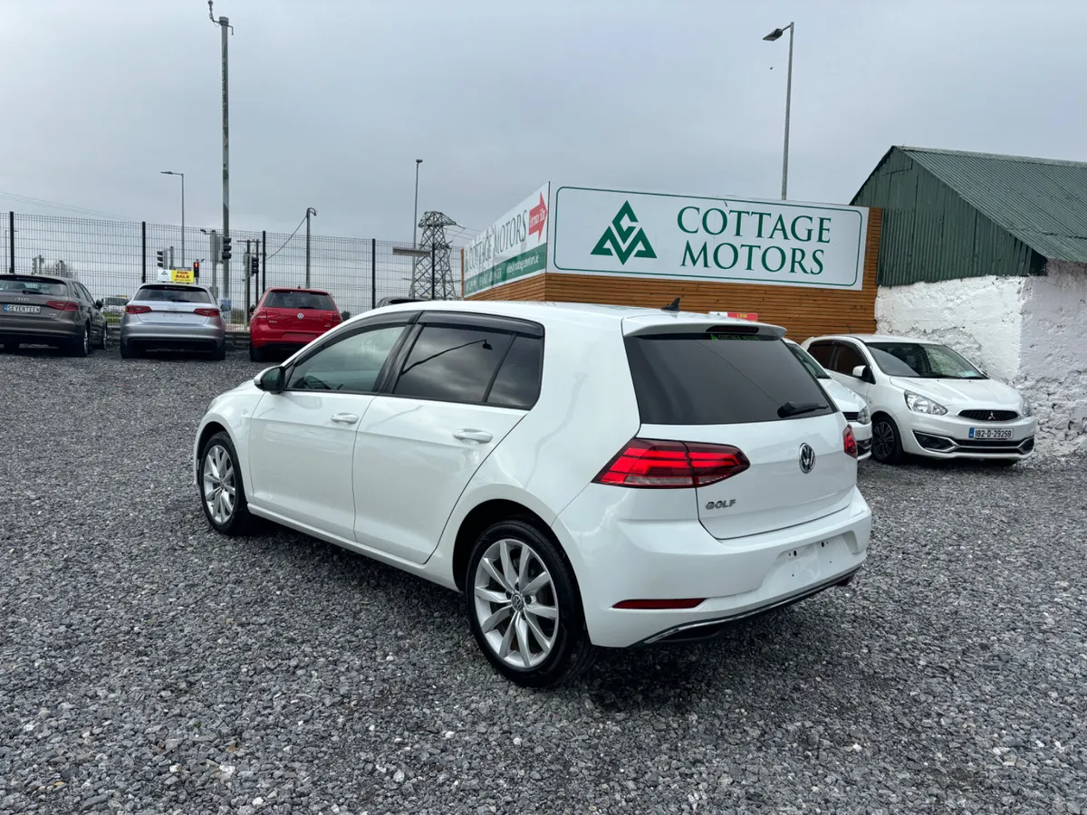 Volkswagen Golf - Image 4