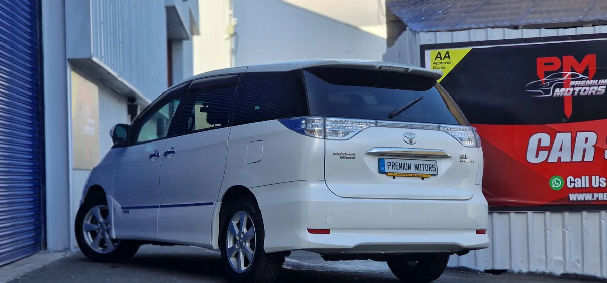 Toyota Estima Self charging Hybrid - Image 3
