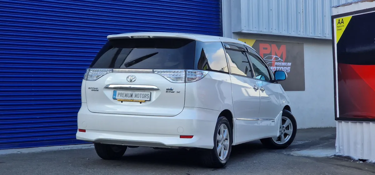 Toyota Estima Self charging Hybrid - Image 4