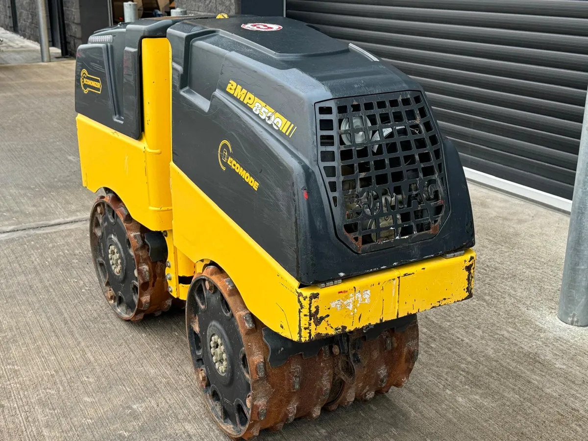 2023 Bomag 8500 Rammax - Image 3