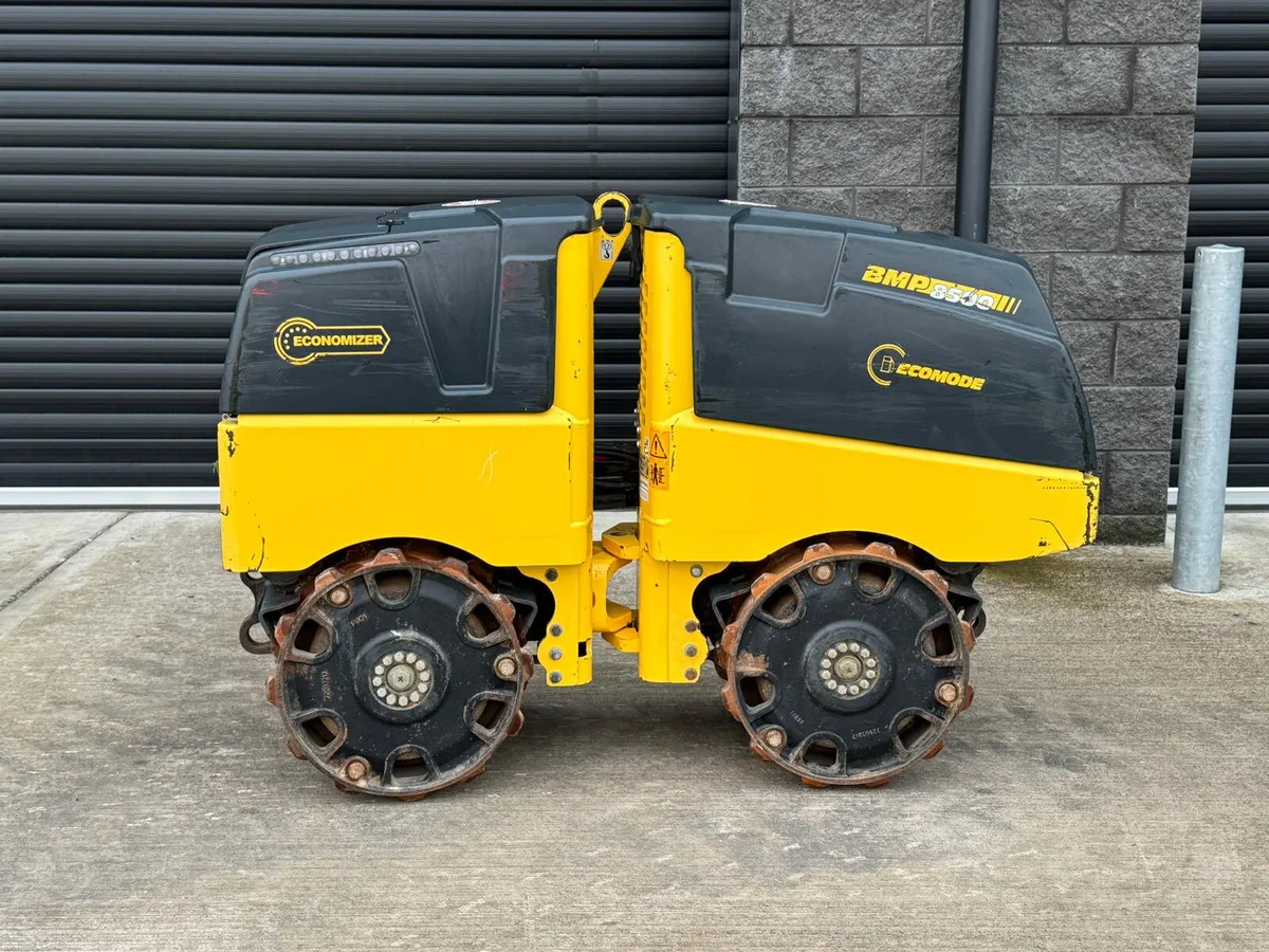 2023 Bomag 8500 Rammax - Image 4