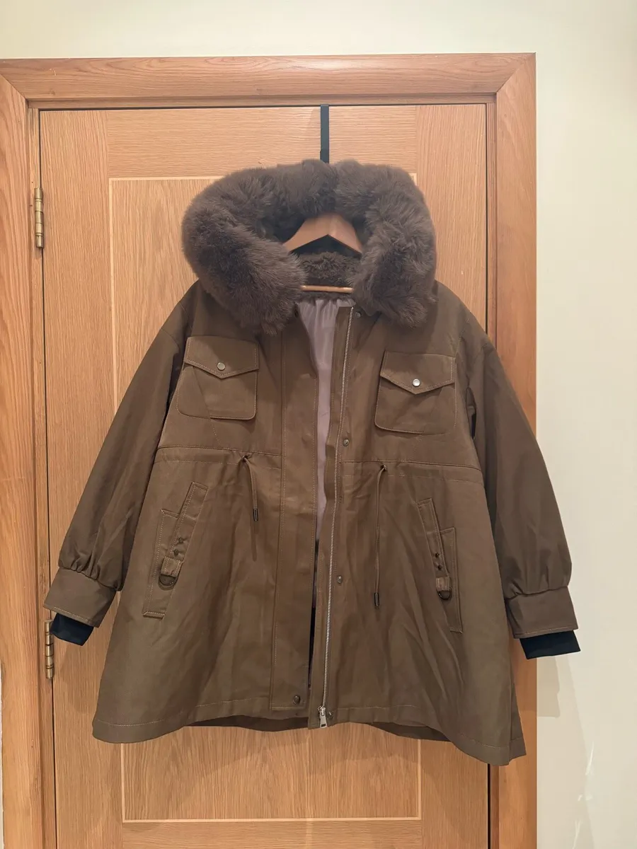 New Winter Coat with best fur - Image 1