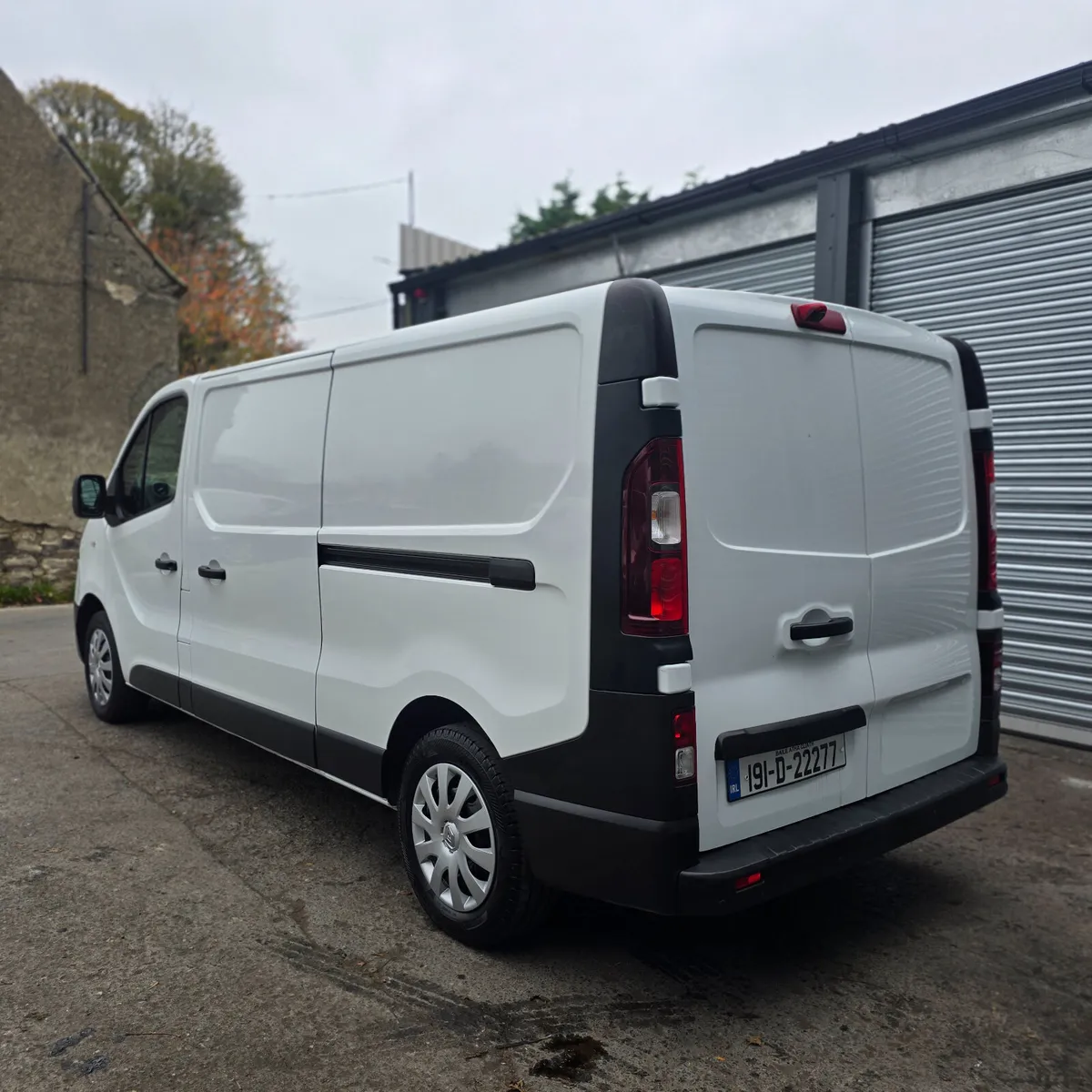2019 Renault Trafic LWB - Image 4
