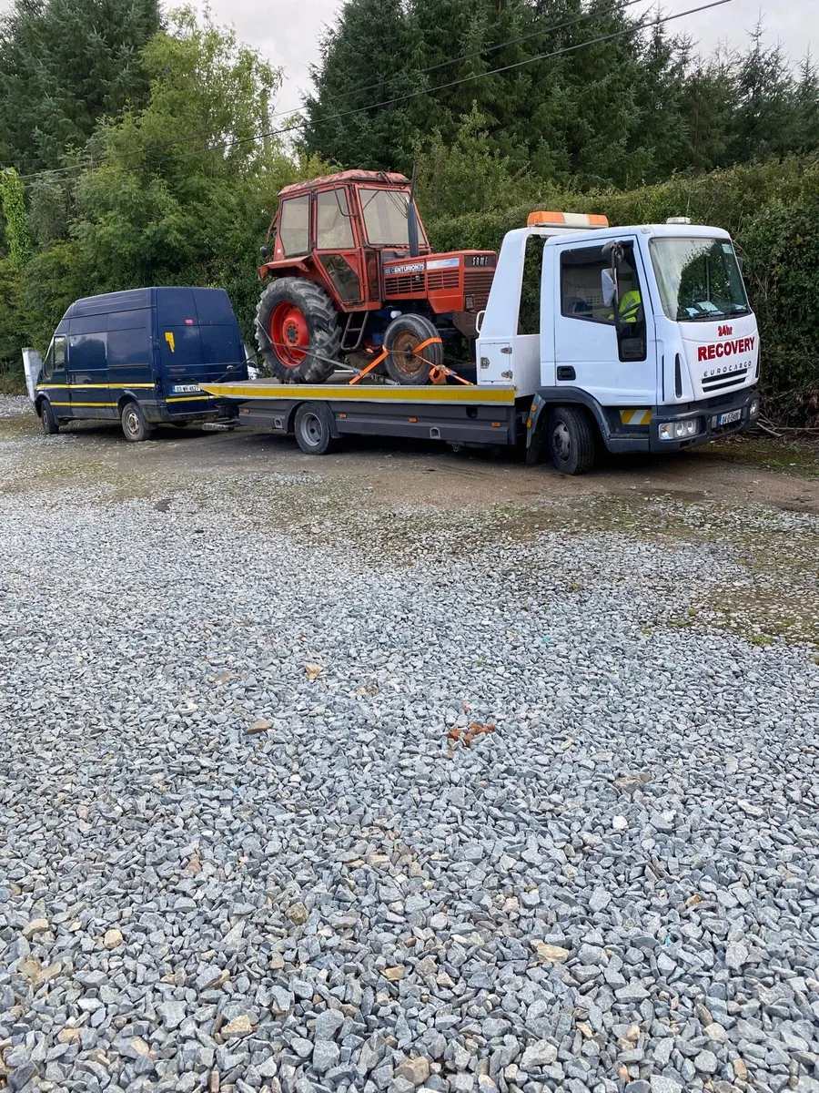 Vintage Tractor , machinery transport - Image 1