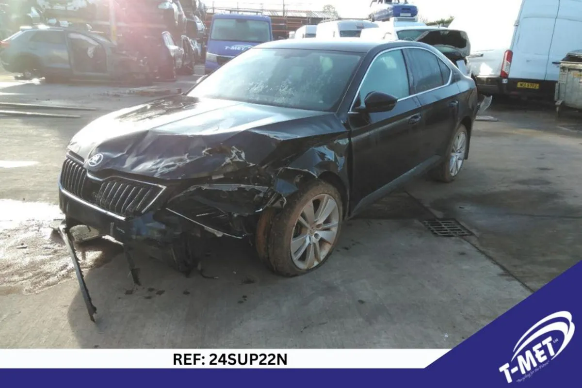 2016 SKODA SUPERB BREAKING FOR PARTS - Image 2