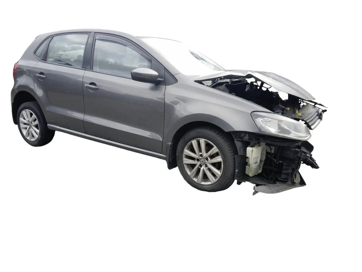 2014 VOLKSWAGEN POLO For Breaking/Dismantling - Image 1