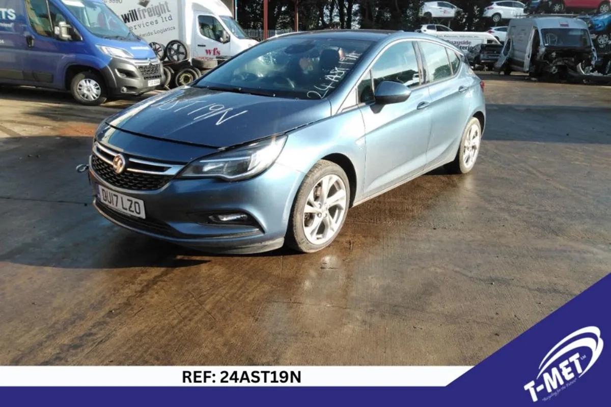 2017 VAUXHALL ASTRA BREAKING FOR PARTS - Image 2