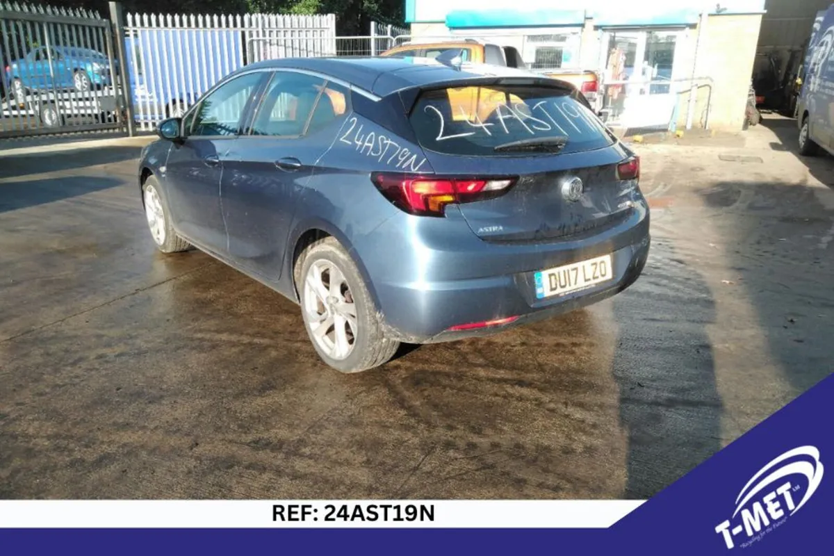 2017 VAUXHALL ASTRA BREAKING FOR PARTS - Image 3