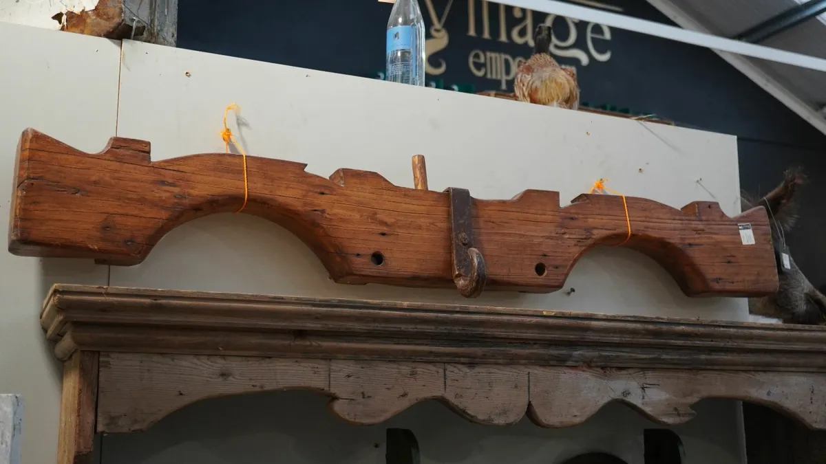 Rustic Spanish Wooden Horse Collar - Image 2