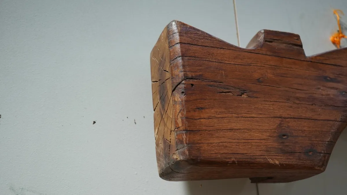 Rustic Spanish Wooden Horse Collar - Image 3