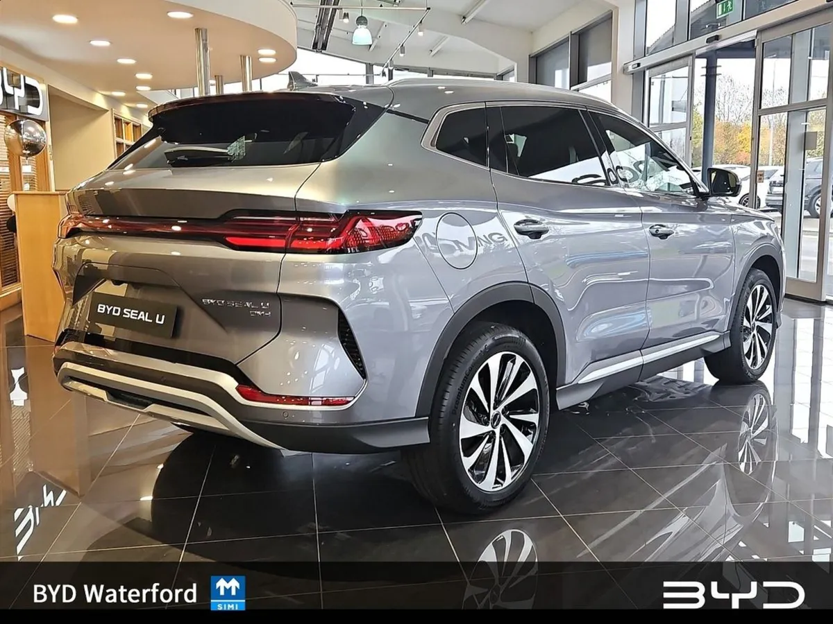 BYD SEAL U  252 Delivery  Design Plug-in Hybrid 1 - Image 4
