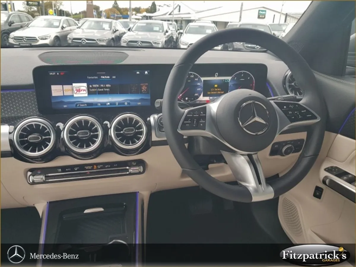Mercedes-Benz GLB 200D Progressive 7 Seater - Image 2