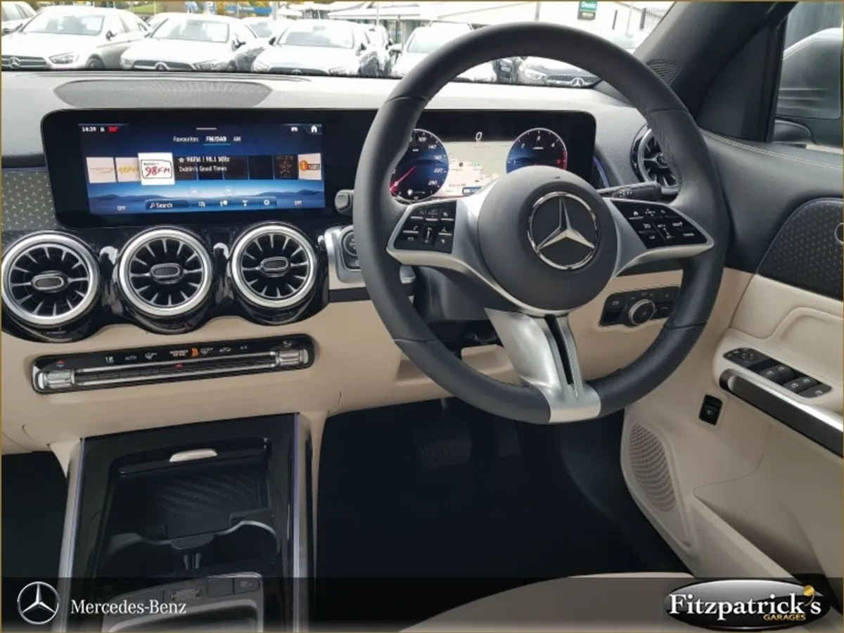 Mercedes-Benz GLB 200D Progressive - Image 2