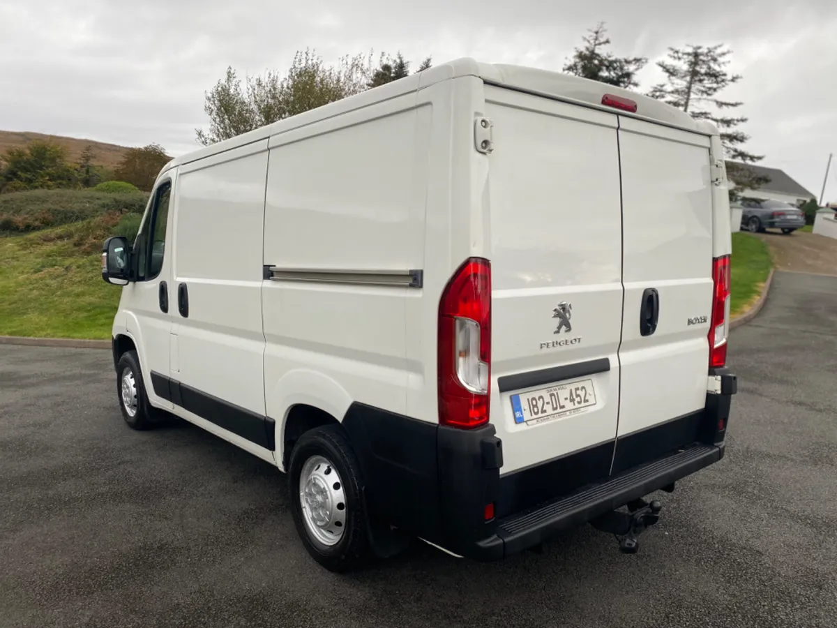 Peugeot Boxer LOW MILEAGE - Image 4