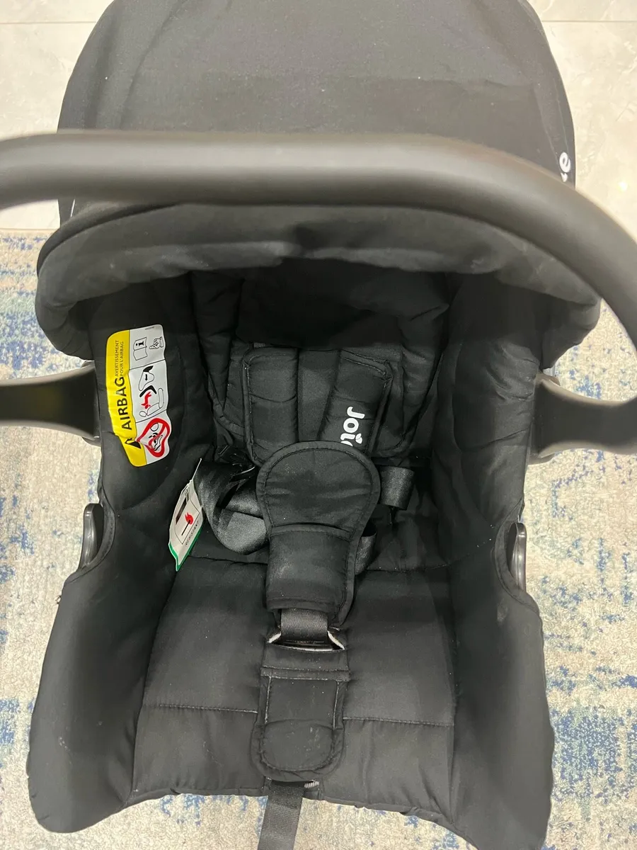 Baby car seat for sale in Co. Cork for €40 on DoneDeal