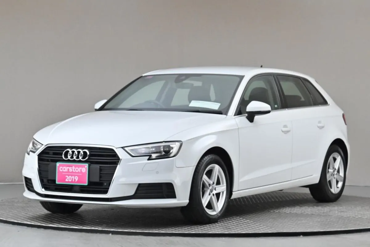 Audi A3 1.4 Tfsi S-tronic 5DR  digital Dash rever - Image 3