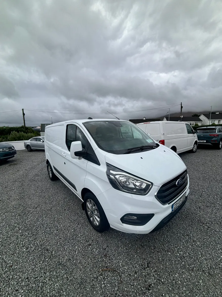 FORD TRANSIT CUSTOM LIMITED 2023 - Image 3