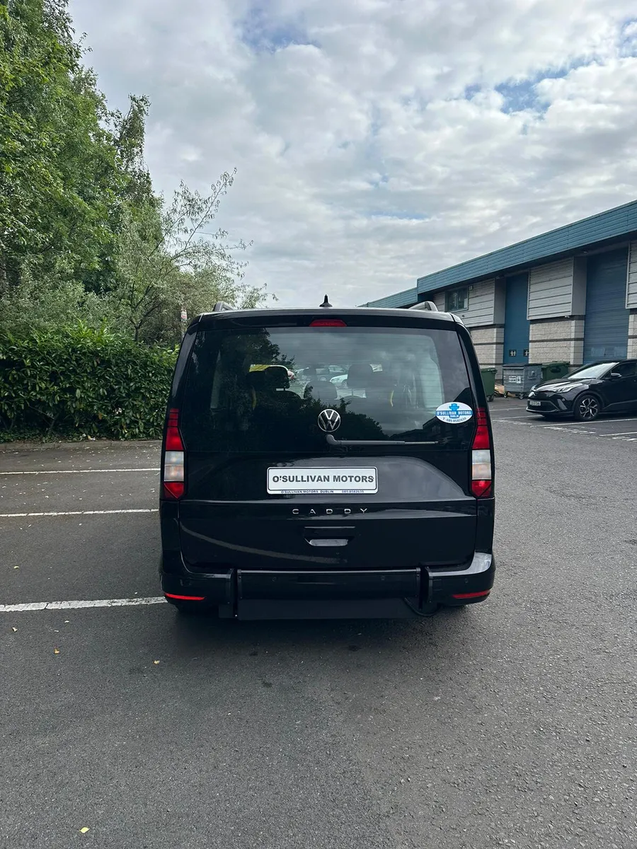 VW Caddy/2025/Diesel/Wheelchair Access/Taxi Spec - Image 4