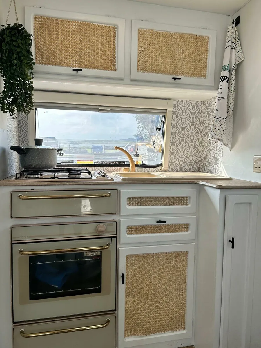 Swift 2/3 Berth Caravan - Image 2