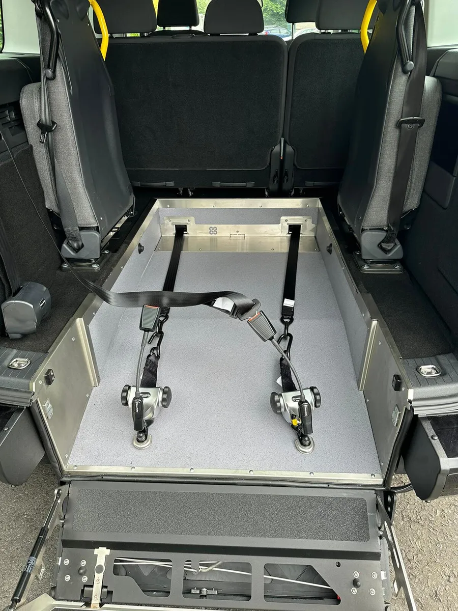 VW Caddy/ 2025/Wheelchair Access/Taxi Spec - Image 4