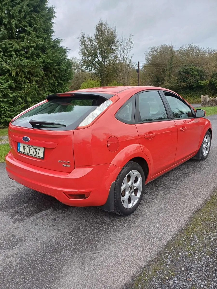 Ford Focus 2011 - Image 4