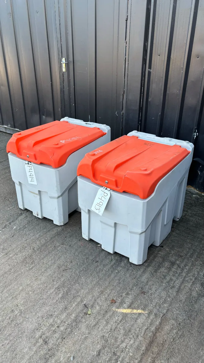 Choice of 2 Fuel Bowsers 230L - Image 1