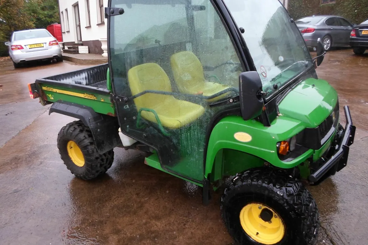 JOHN DEERE GATOR - Image 1