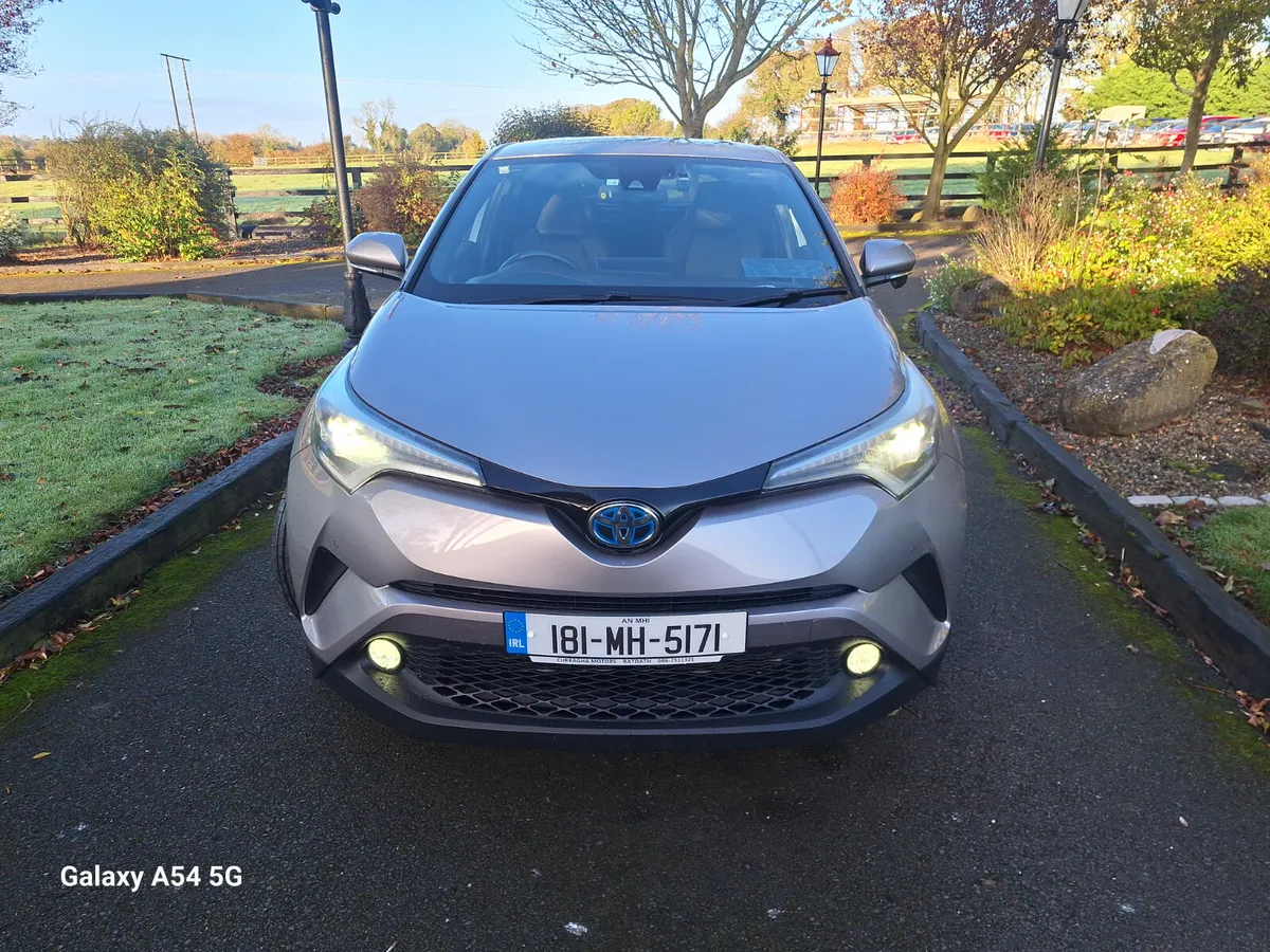 TOYOTA C-HR 1.8 HYBRID AUTO - Image 2