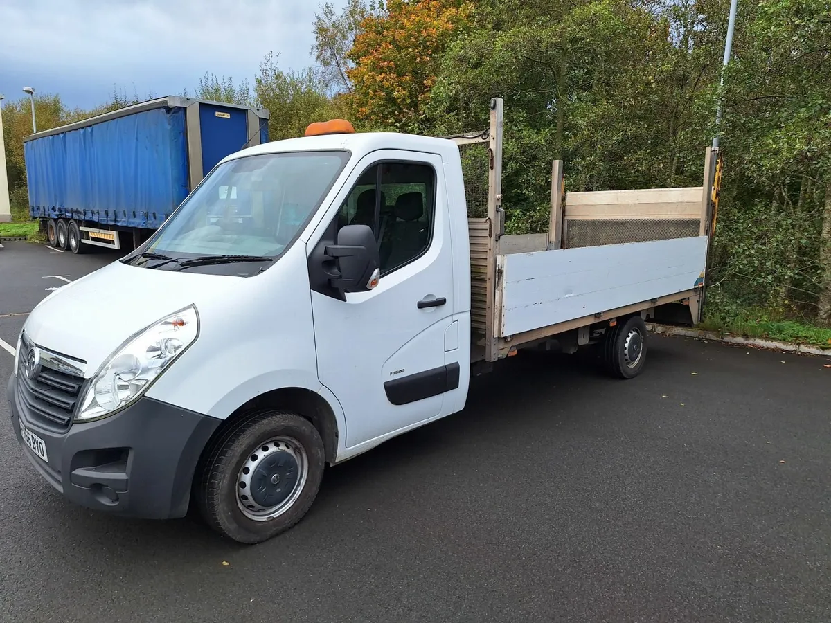 2017 Vauxhall Movano Pickup Tail lift NO VAT - Image 1