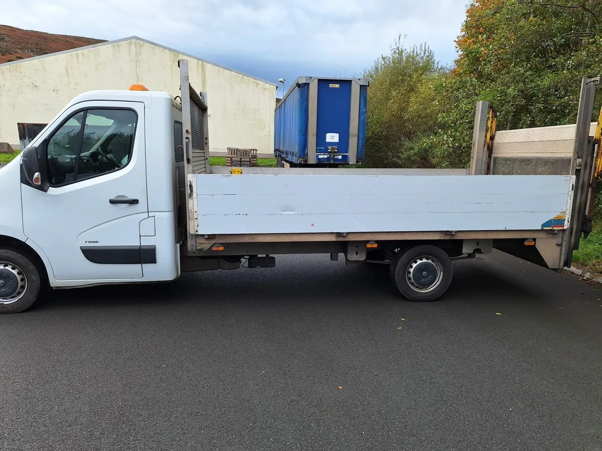 2017 Vauxhall Movano Pickup Tail lift NO VAT - Image 3