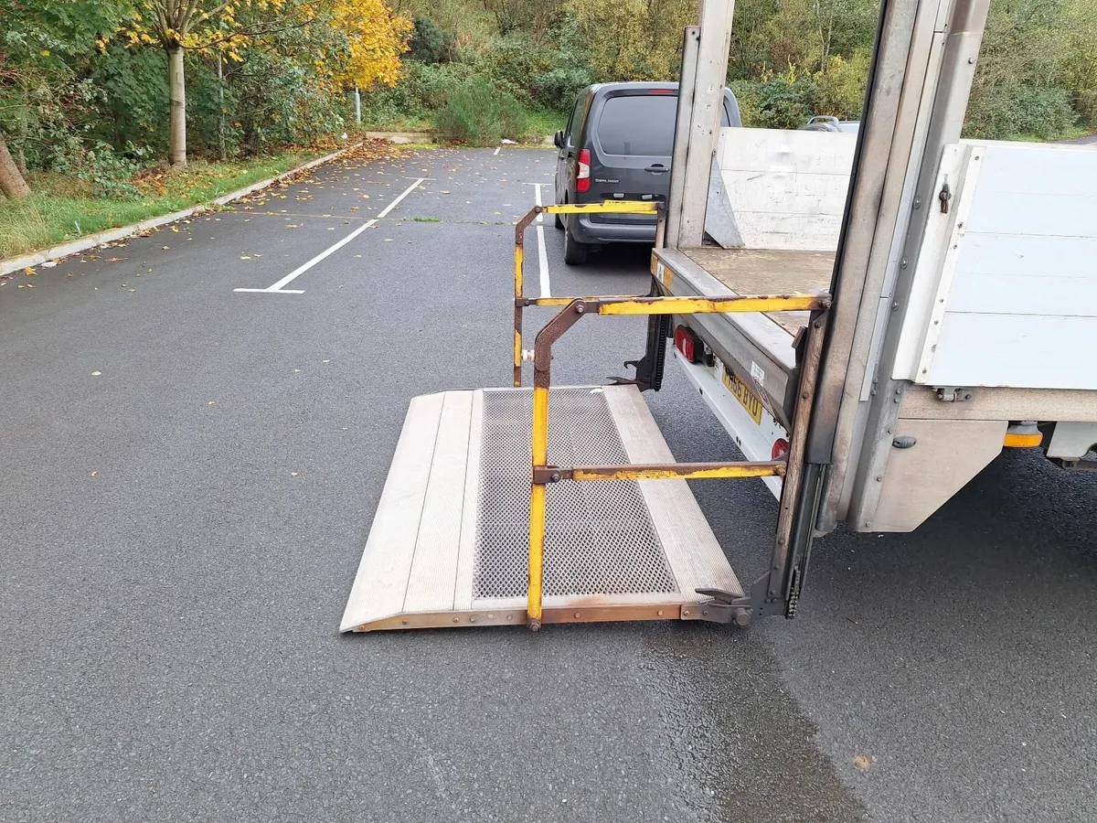 2017 Vauxhall Movano Pickup Tail lift NO VAT - Image 4