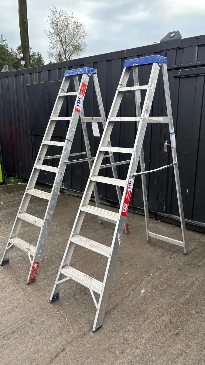 2 Step Ladders - Image 2