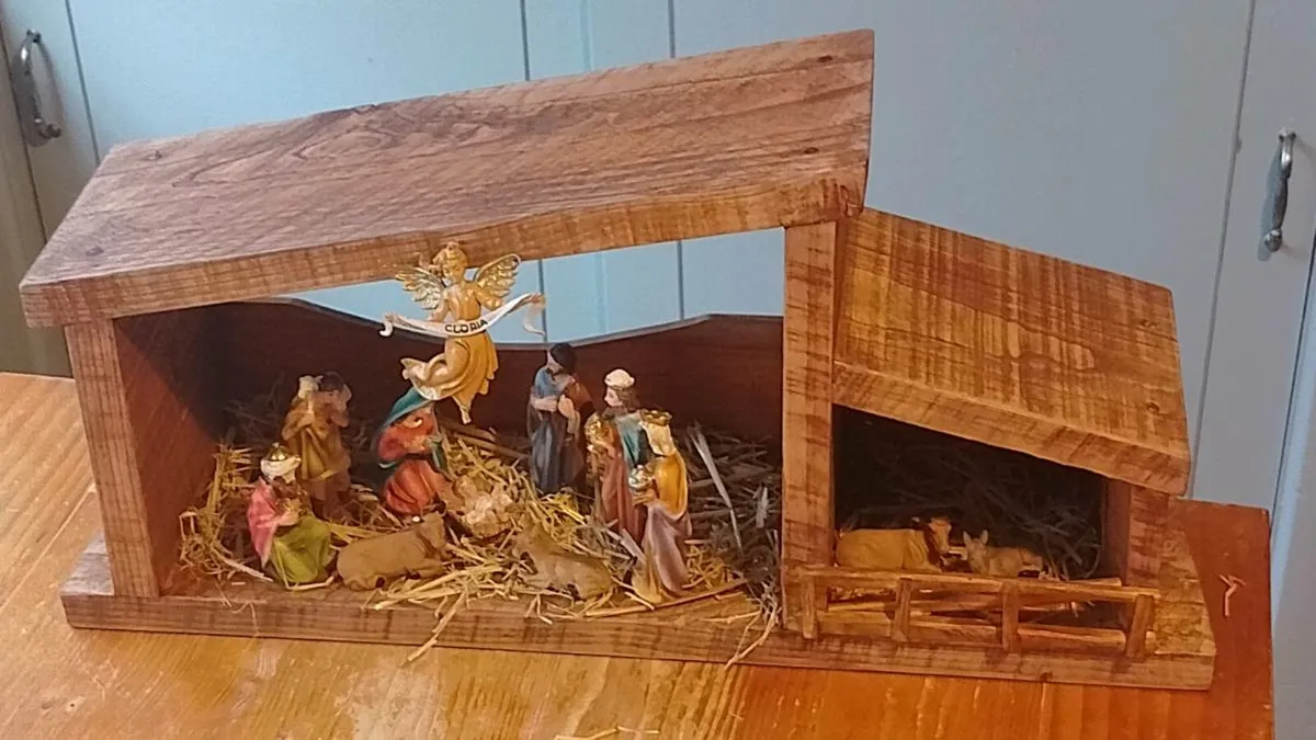 Unique bespoke Rustic Pine Christmas crib - Image 1