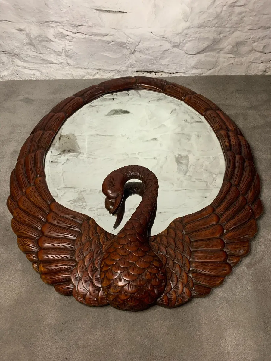 Fabulous hand carved swan framed mirror. - Image 1