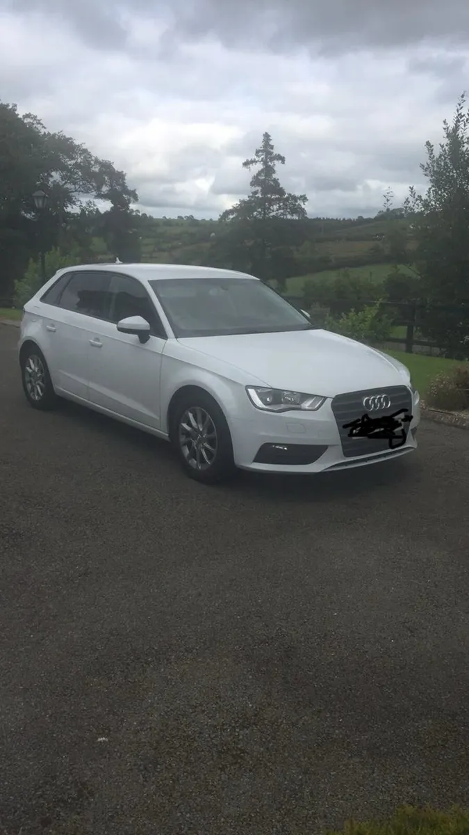 Audi A3 SE TECHNIK TDI 2015 - Image 2