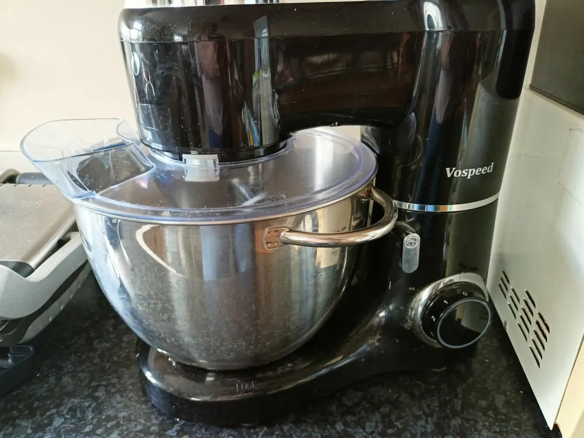 Kitchen robot 1500 w for sale in Co. Kilkenny for €140 on DoneDeal