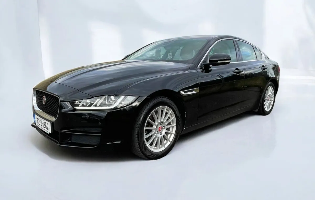 Jaguar XE MY 2.0D Prestige 163PS 4DR Automatic - Image 3