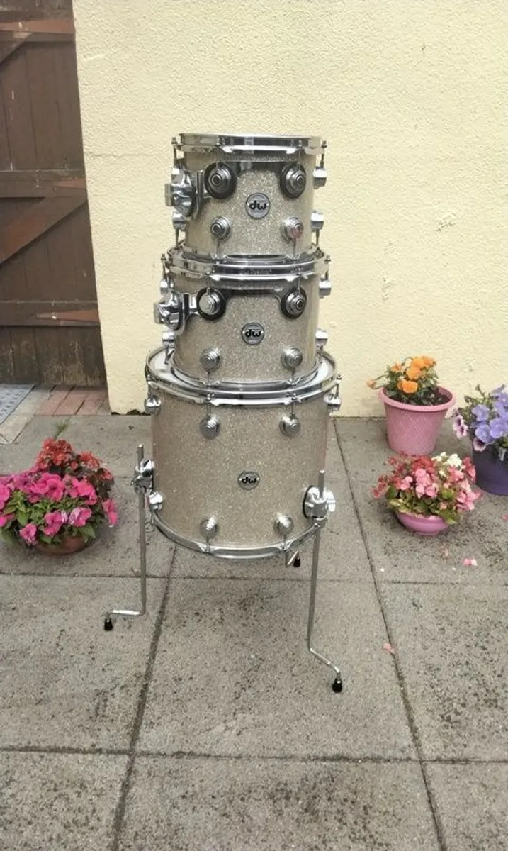 Dw Collectors (broken Glass) 10',12',16',& 22' for sale in Co. Louth