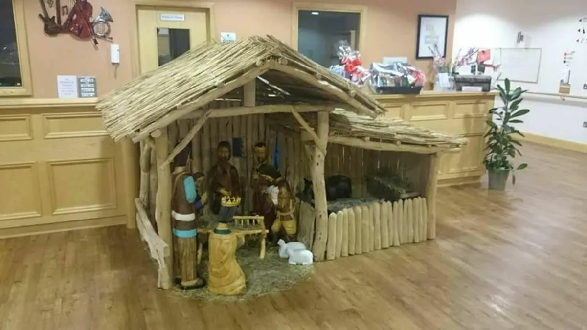 Christmas crib - Image 1